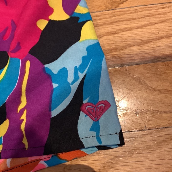 Bold, bright, fun spaghetti strap dress - Picture 8 of 9